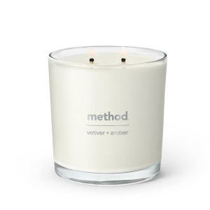 premium soy candle - vetiver + amber. 14 oz